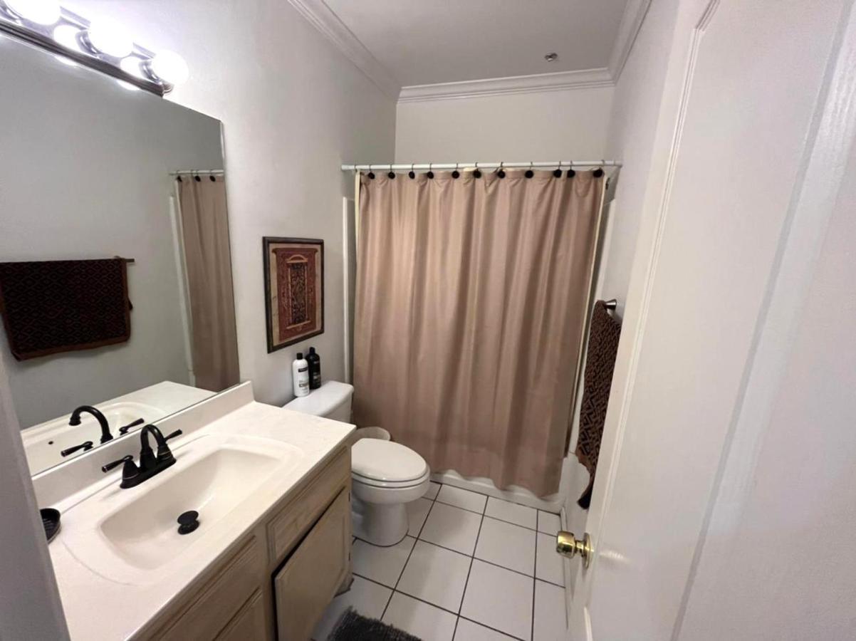 Beautifully Furnished 3Bd 2Br Pool Gated Condo In Mcallen, Tx Pharr Exterior photo